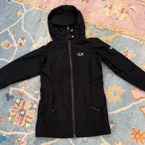 Mountain Hardwear Black Raincoat